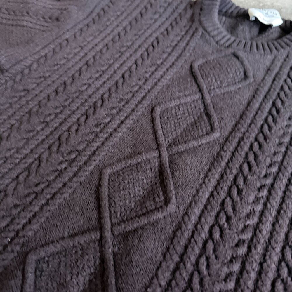 Aritzia chocolate brown crew neck merino wool cable knit sweater large
